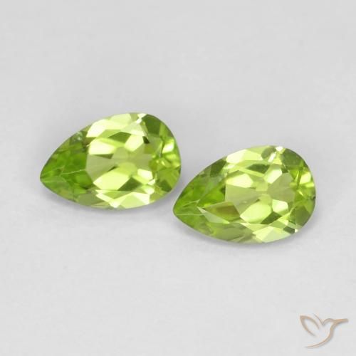 Gemme di Peridoto Verde medio naturale da 0.85 ct, Forma a pera, VS