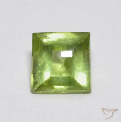 Peridoto Verde giallastro naturale da 0.75 ct, Quadrato, Trasparente