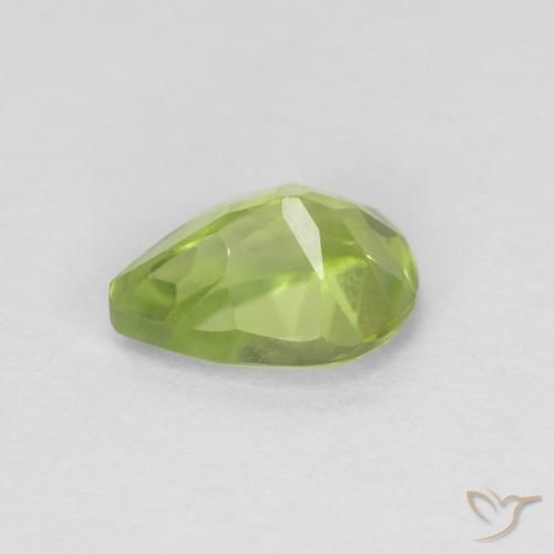 Peridoto Verde acceso naturale da 0.84 ct, Forma a pera, VVS