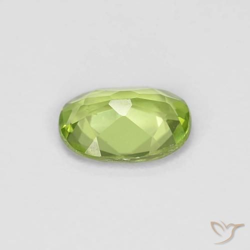 Peridoto Verde medio naturale da 0.83 ct, Ovale, VVS-VS