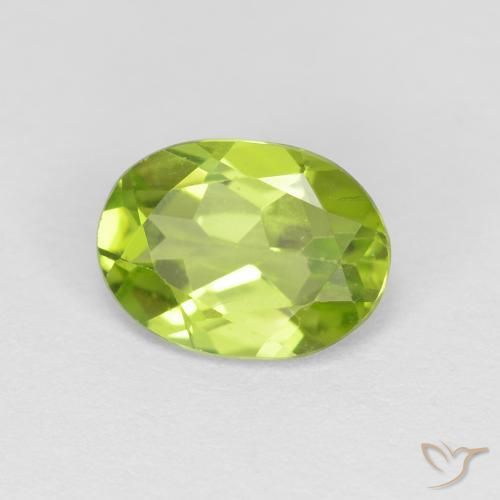 Peridoto Verde giallastro naturale da 1.33 ct, Ovale, VVS-VS