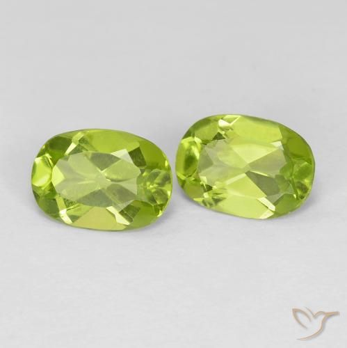Gemme di Peridoto Verde giallastro naturale da 1.52 ct, Ovale, VS
