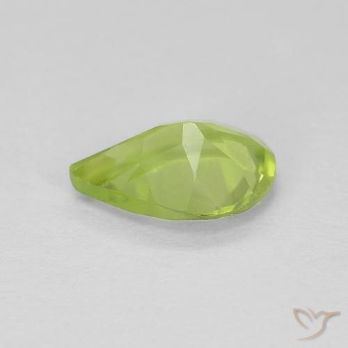 Peridoto Verde acceso naturale da 0.65 ct, Forma a pera, VVS-VS