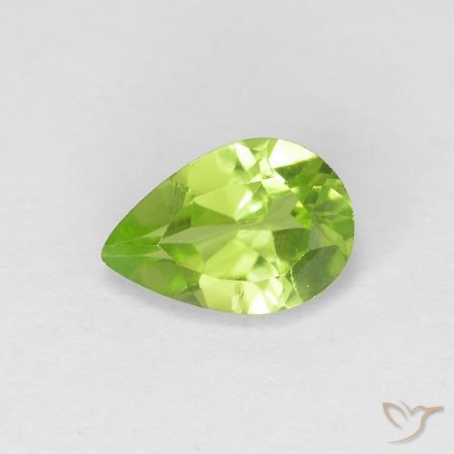0.72ct Naturale Verde medio Peridoto, Forma a pera, VS
