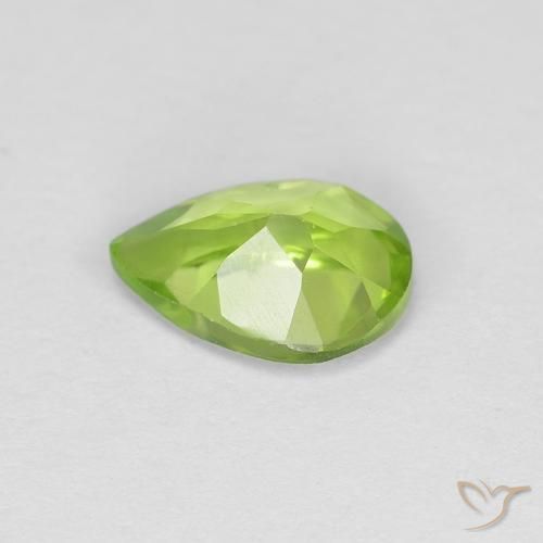 Peridoto Verde medio naturale da 0.72 ct, Forma a pera, VS