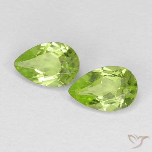 Gemme di Peridoto Verde chiaro e vivace naturale da 0.88 ct, Forma a pera, VS