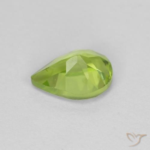 Peridoto Verde medio naturale da 0.91 ct, Forma a pera, VS