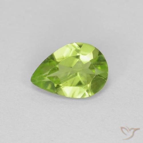 Peridoto Verde medio naturale da 0.69 ct, Forma a pera, VS