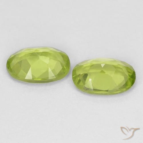 Gemme di Peridoto Verde acceso naturale da 1.57 ct, Ovale, VS