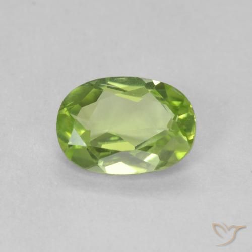 0.76ct Naturale Verde medio Peridoto, Ovale, VVS