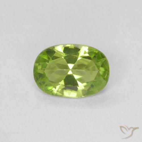 0.76ct Naturale Verde acceso Peridoto, Ovale, VVS-VS