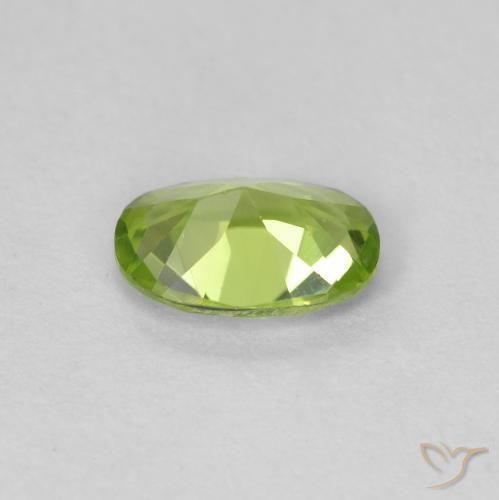 Peridoto Verde acceso naturale da 0.76 ct, Ovale, VVS-VS