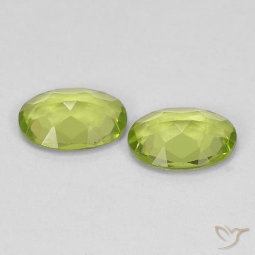 Gemme di Peridoto Verde medio naturale da 1.36 ct, Ovale, VVS-VS