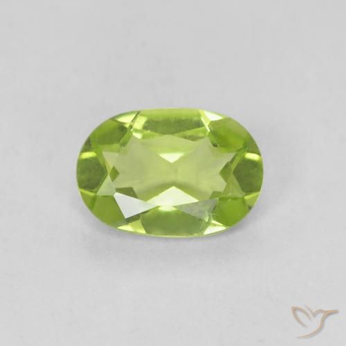 0.73ct Naturale Verde medio Peridoto, Ovale, VVS