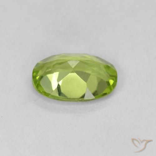 Peridoto Verde medio naturale da 0.80 ct, Ovale, VVS