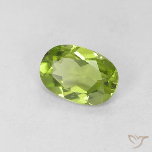 Peridoto Verde medio naturale da 0.80 ct, Ovale, VVS