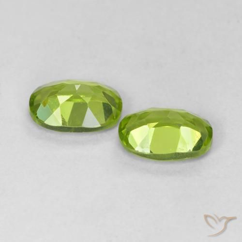 Gemme di Peridoto Verde acceso naturale da 1.84 ct, Ovale, VS