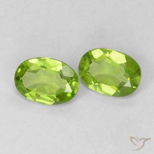 Gemme di Peridoto Verde medio naturale da 1.55 ct, Ovale, VVS-VS