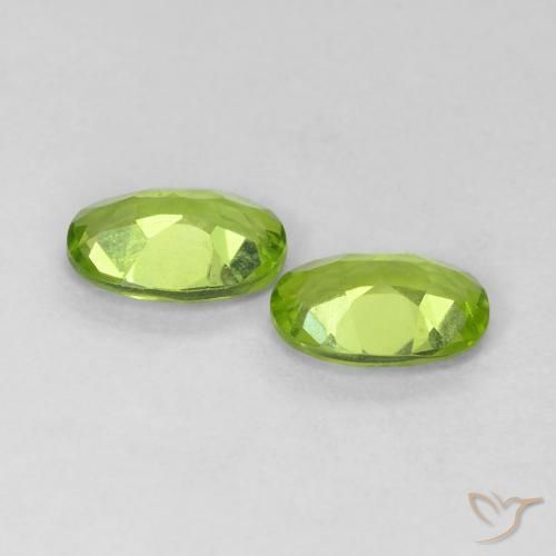 Gemme di Peridoto Verde medio naturale da 1.55 ct, Ovale, VVS-VS