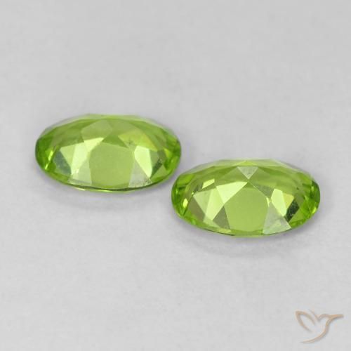 Gemme di Peridoto Verde acceso naturale da 1.49 ct, Ovale, VVS-VS