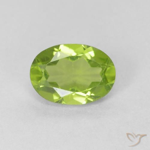 0.93ct Naturale Verde medio Peridoto, Ovale, VS