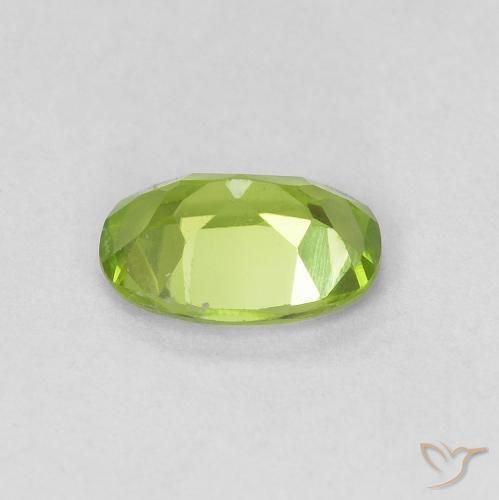 Peridoto Verde acceso naturale da 0.82 ct, Ovale, VVS-VS
