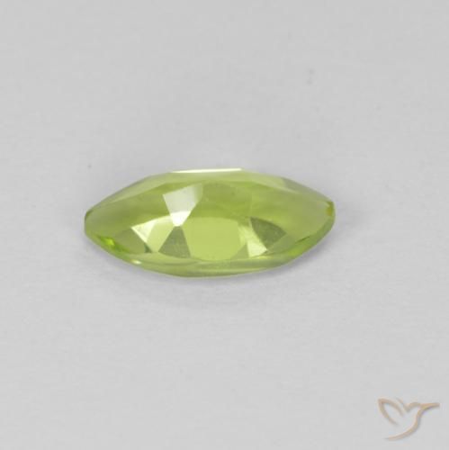 Peridoto Verde medio naturale da 0.64 ct, Taglio marquise, VS