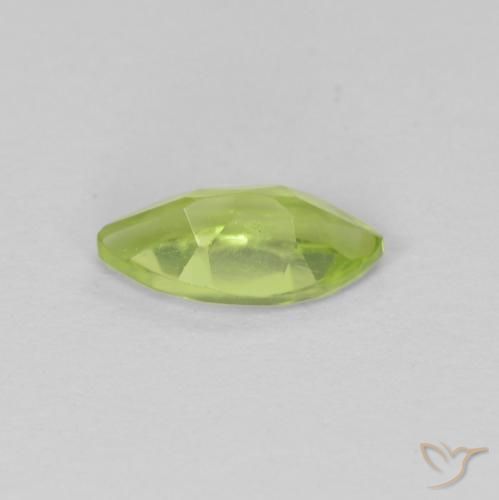 Peridoto Verde acceso naturale da 0.66 ct, Taglio marquise, VS