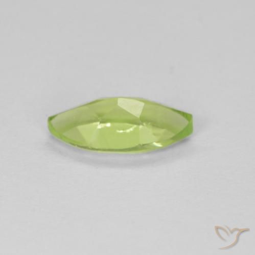 Peridoto Verde medio naturale da 0.62 ct, Taglio marquise, VS