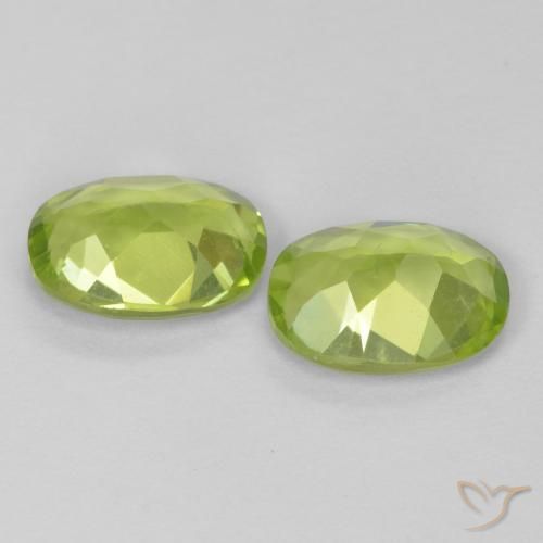 Gemme di Peridoto Verde acceso naturale da 1.71 ct, Ovale, VS