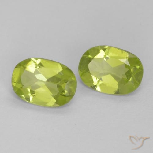 Gemme di Peridoto Verde medio naturale da 1.39 ct, Ovale, VS