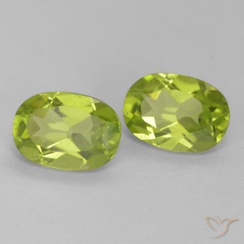 Gemme di Peridoto Verde medio naturale da 1.79 ct, Ovale, VVS-VS