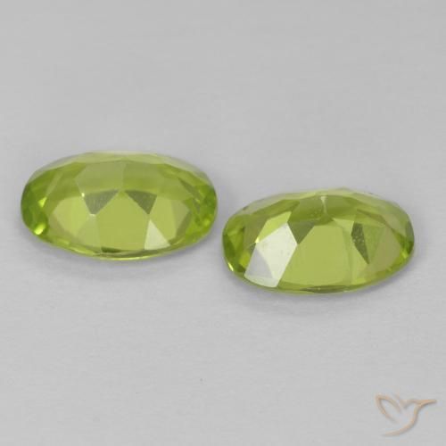 Gemme di Peridoto Verde medio naturale da 1.55 ct, Ovale, VS