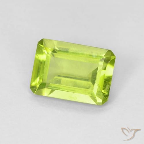 Peridoto Verde brillante naturale da 0.89 ct, Ottagonale / Taglio smeraldo, VS