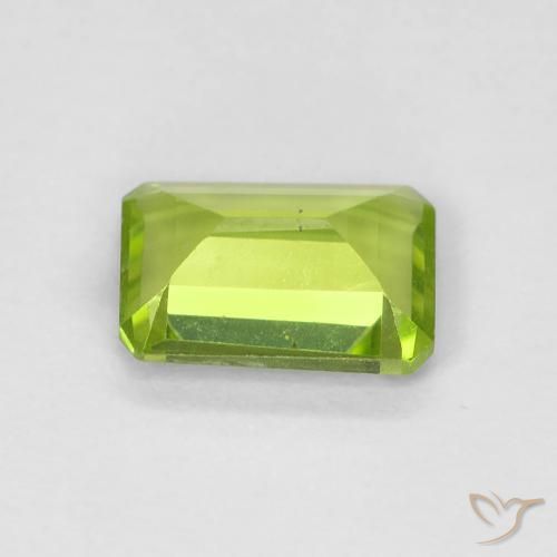 Peridoto Verde brillante naturale da 0.99 ct, Ottagonale / Taglio smeraldo, VS