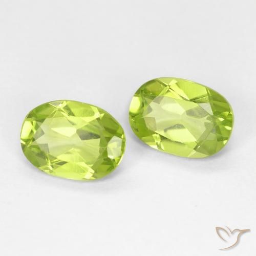 Gemme di Peridoto Verde medio naturale da 1.67 ct, Ovale, VS