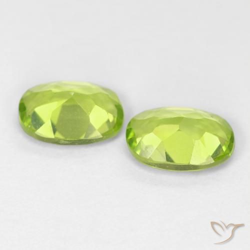 Gemme di Peridoto Verde medio naturale da 1.77 ct, Ovale, VS
