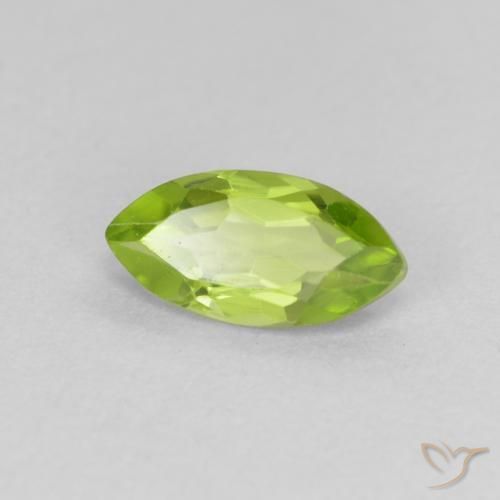 Peridoto Verde medio naturale da 0.68 ct, Taglio marquise, VVS-VS