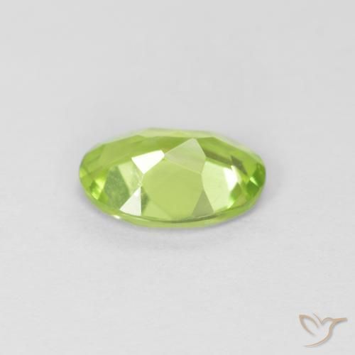 Peridoto Verde acceso naturale da 0.76 ct, Ovale, VS