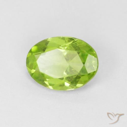 Peridoto Verde medio naturale da 1.02 ct, Ovale, VS