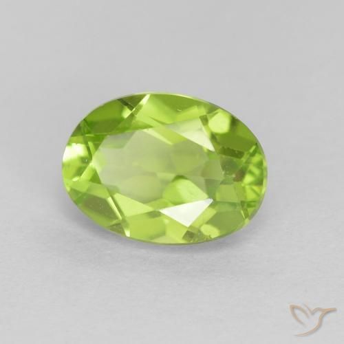 Peridoto Verde medio naturale da 1.43 ct, Ovale, VS