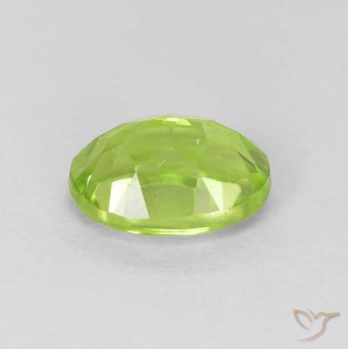 Peridoto Verde medio naturale da 1.43 ct, Ovale, VS