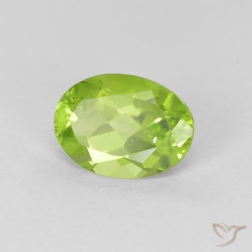 Peridoto Verde medio naturale da 1.07 ct, Ovale, VS