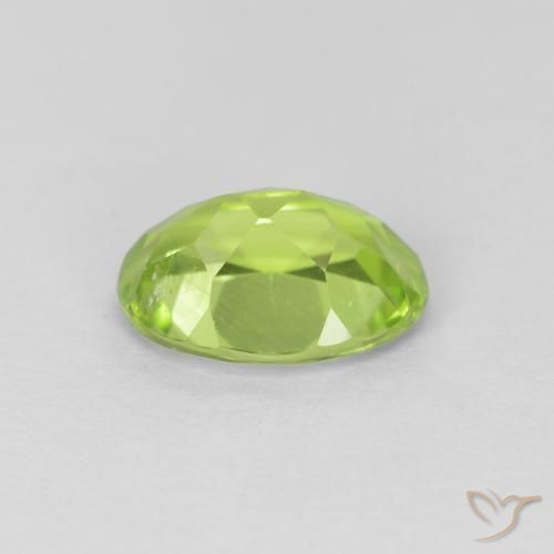 Peridoto Verde medio naturale da 1.07 ct, Ovale, VS
