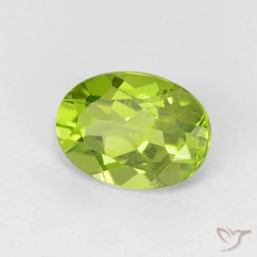 Peridoto Verde acceso naturale da 1.32 ct, Ovale, VVS-VS