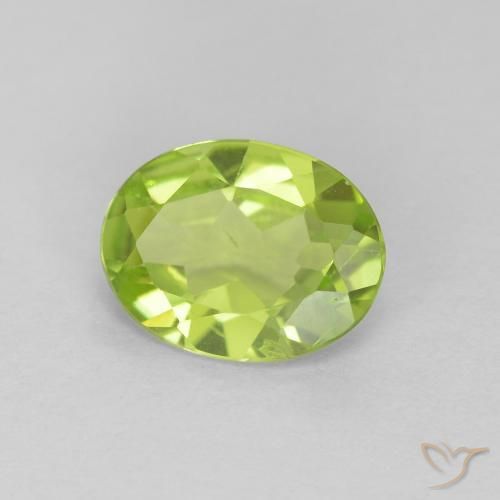 Peridoto Verde medio naturale da 1.07 ct, Ovale, VS