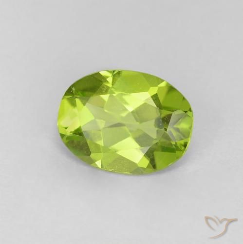 Peridoto Verde acceso naturale da 0.97 ct, Ovale, VVS-VS