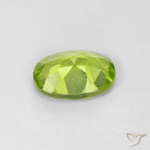 Peridoto Verde acceso naturale da 0.83 ct, Ovale, VVS-VS