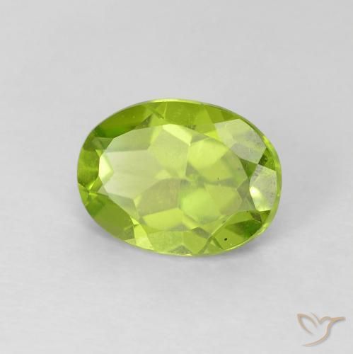 Peridoto Verde medio naturale da 1.25 ct, Ovale, VVS-VS
