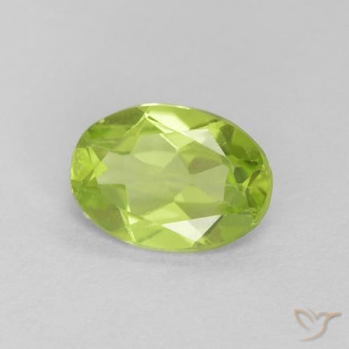 Peridoto Verde brillante naturale da 0.73 ct, Ovale, VS